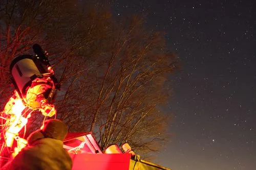 osservazione notturna del cielo